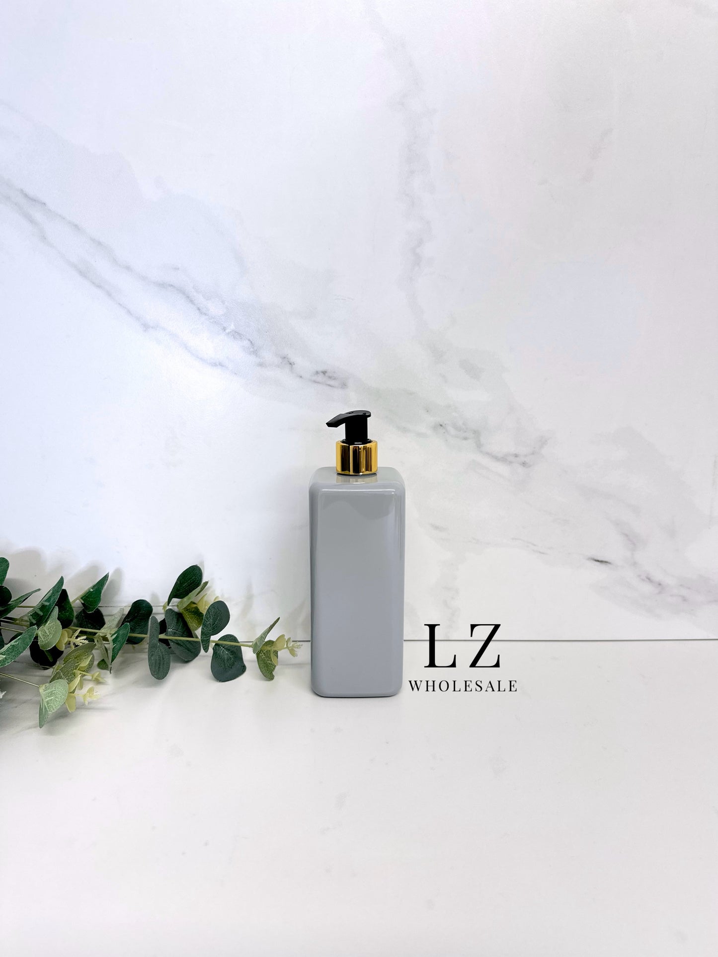 Grey Square 500ml Bottle With Pump
