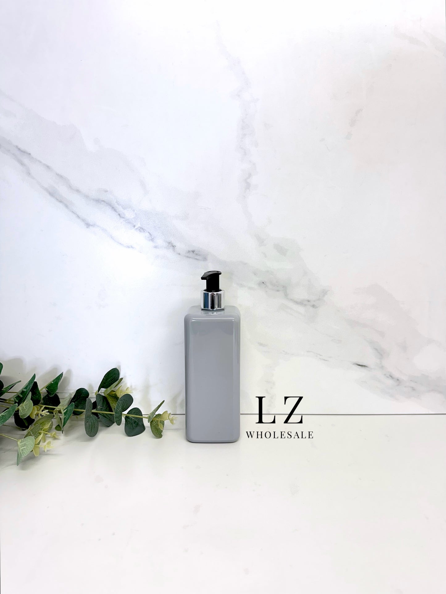 Grey Square 500ml Bottle With Pump