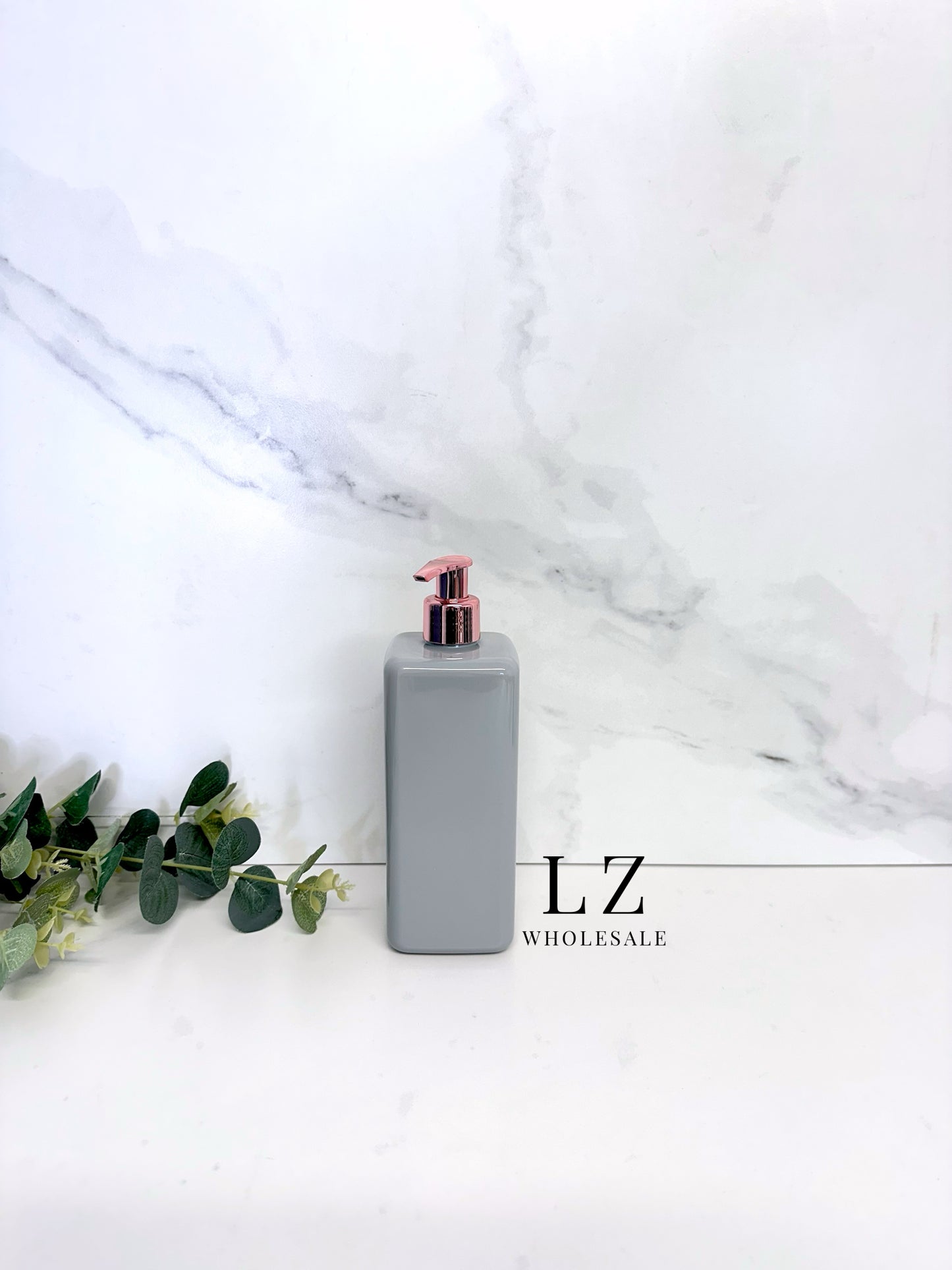 Grey Square 500ml Bottle With Pump