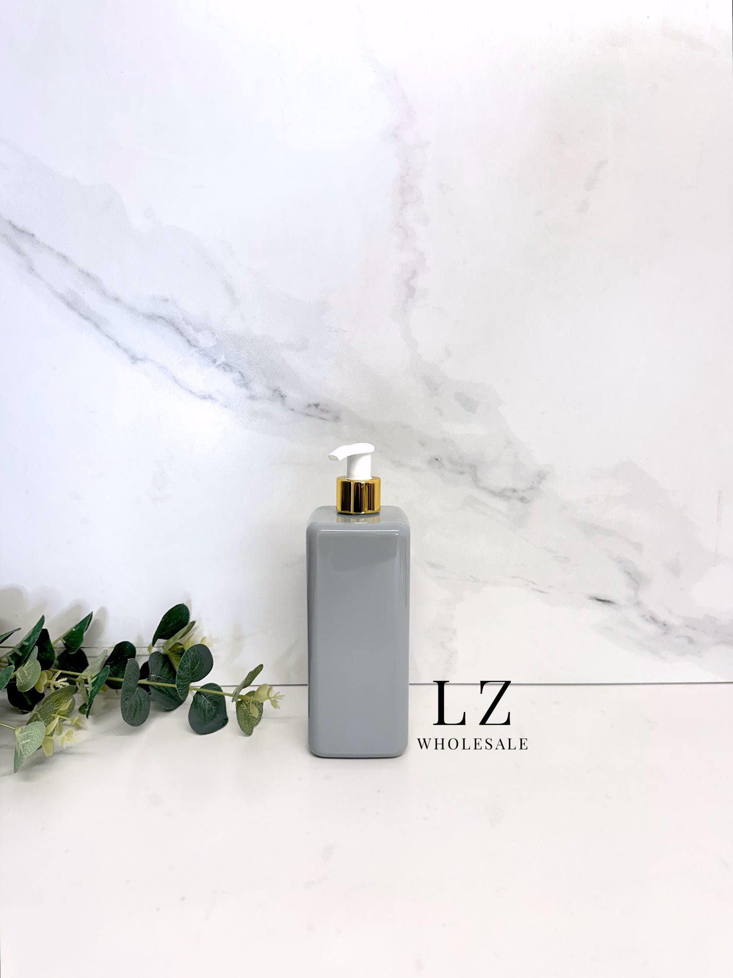 Grey Square 500ml Bottle With Pump