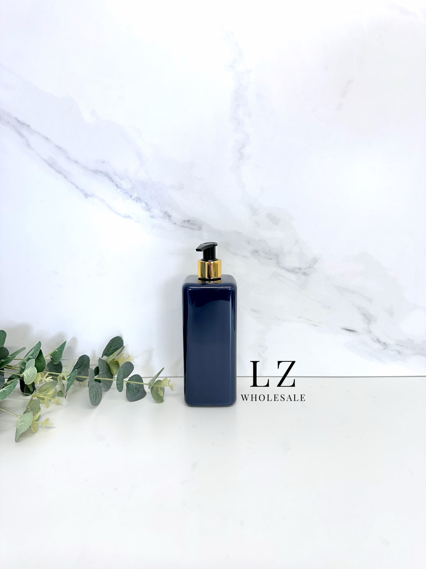 Navy Square 500ml Bottle With Pump
