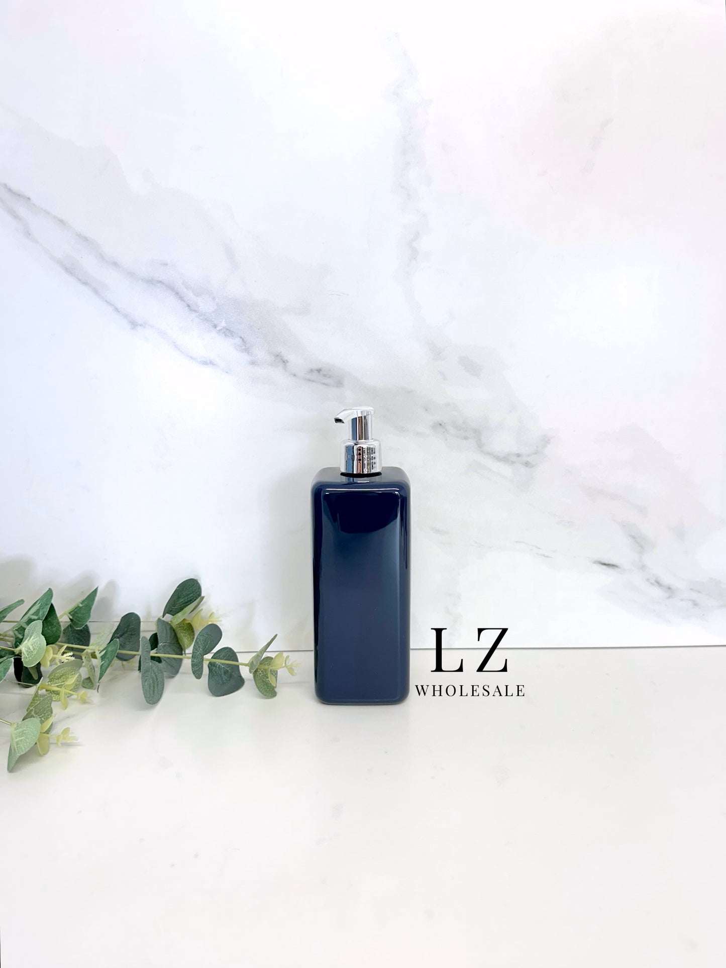 Navy Square 500ml Bottle With Pump