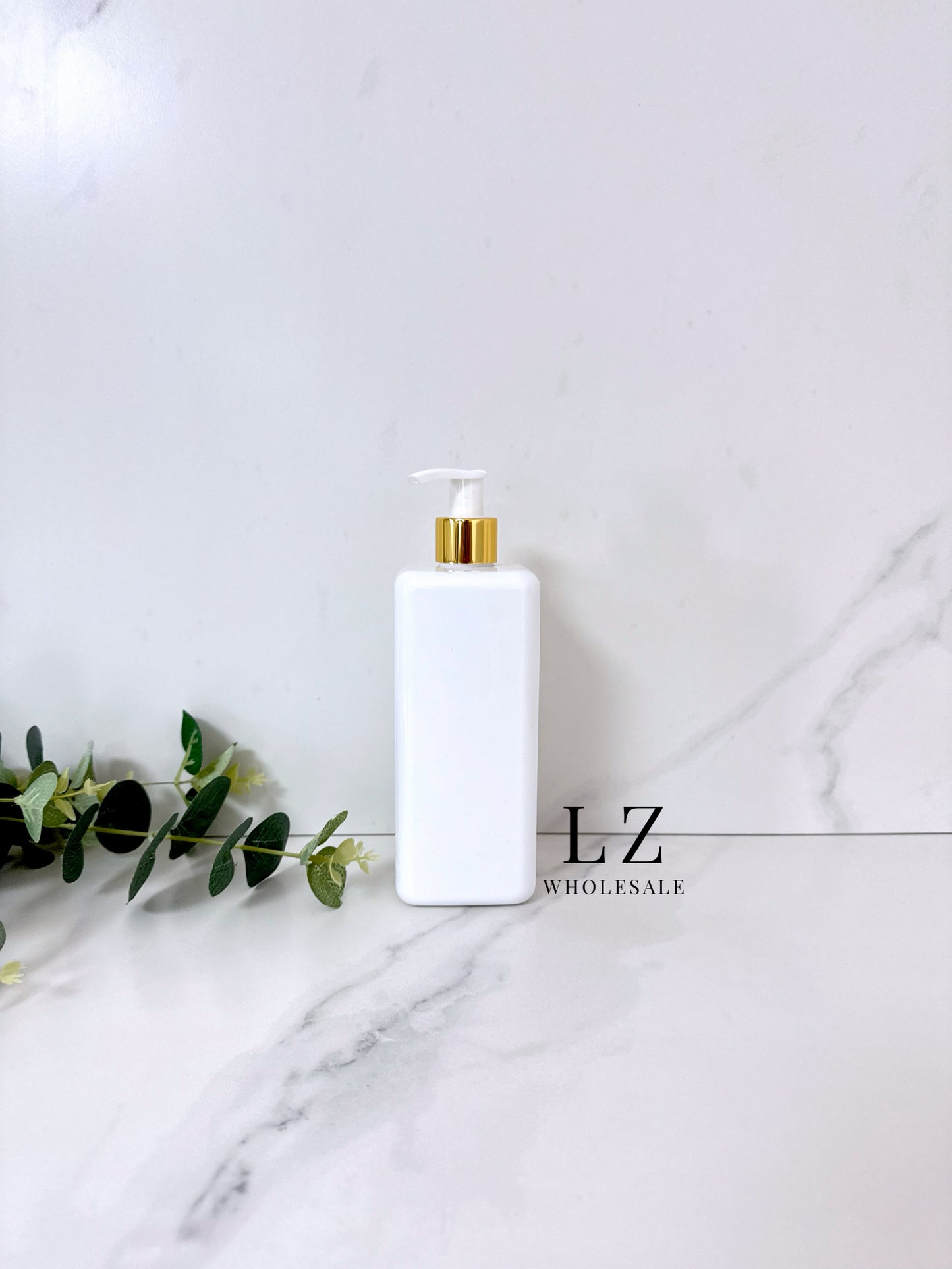 White Square 500ml Bottle With Pump