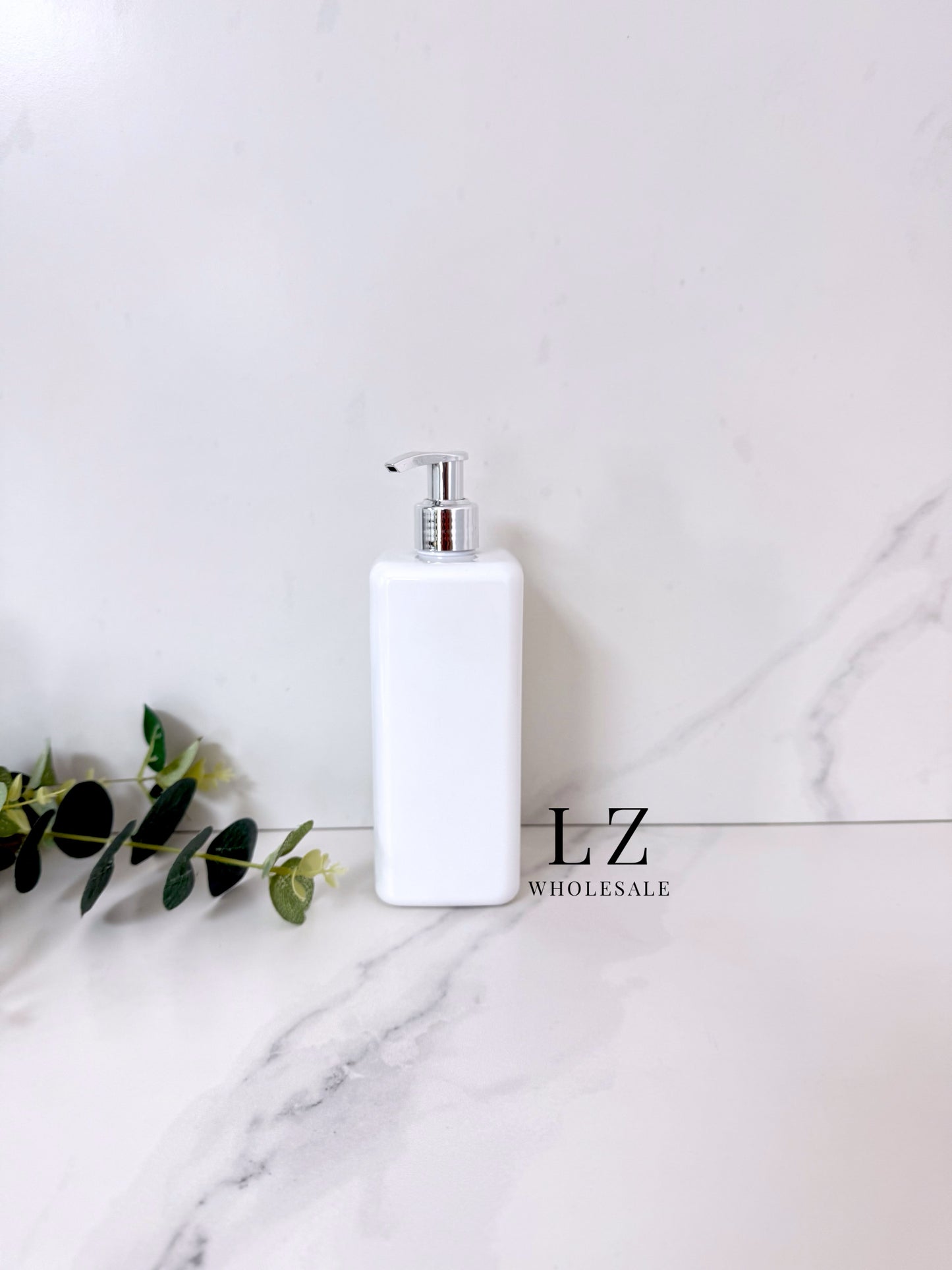 White Square 500ml Bottle With Pump