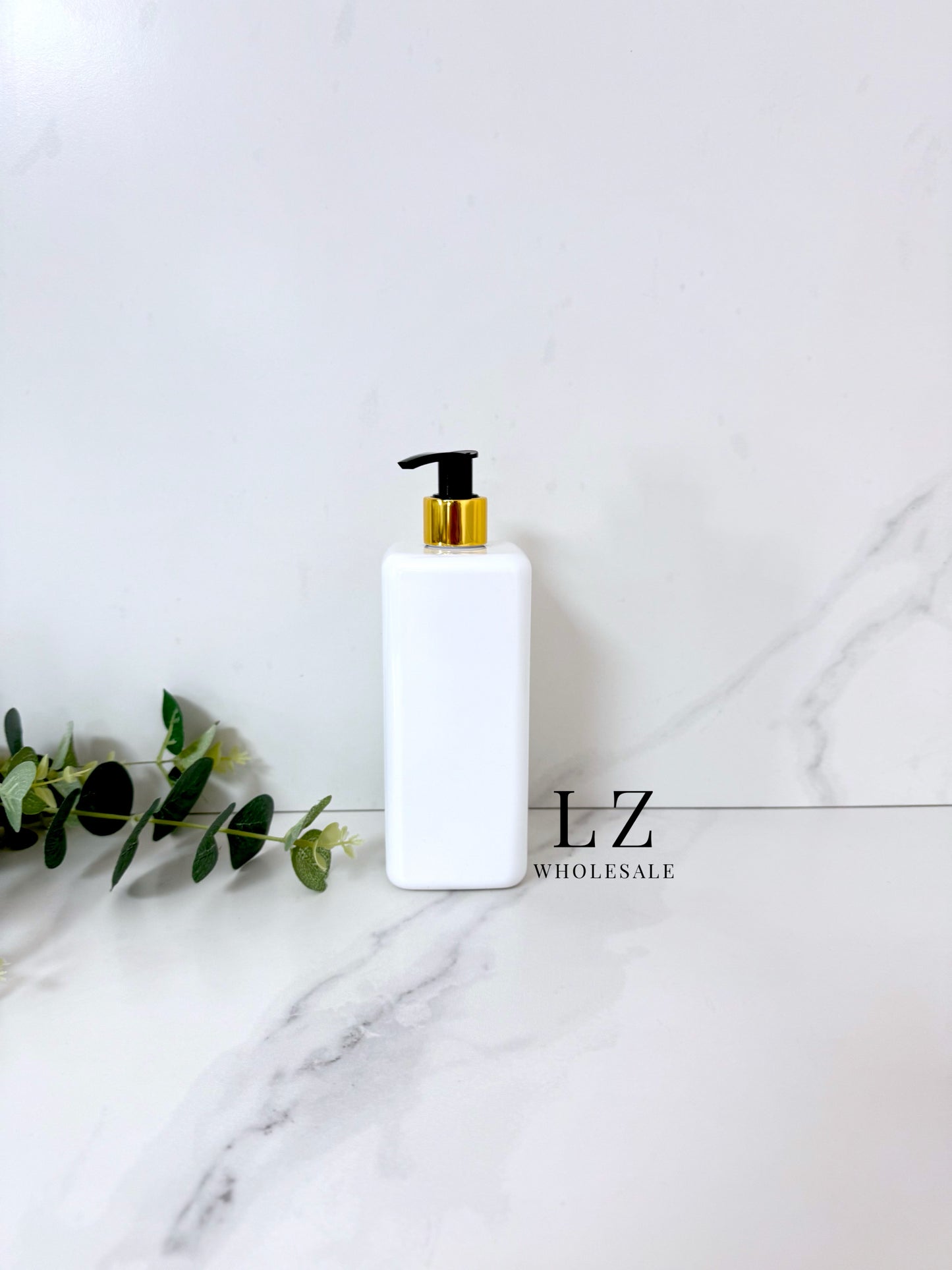 White Square 500ml Bottle With Pump